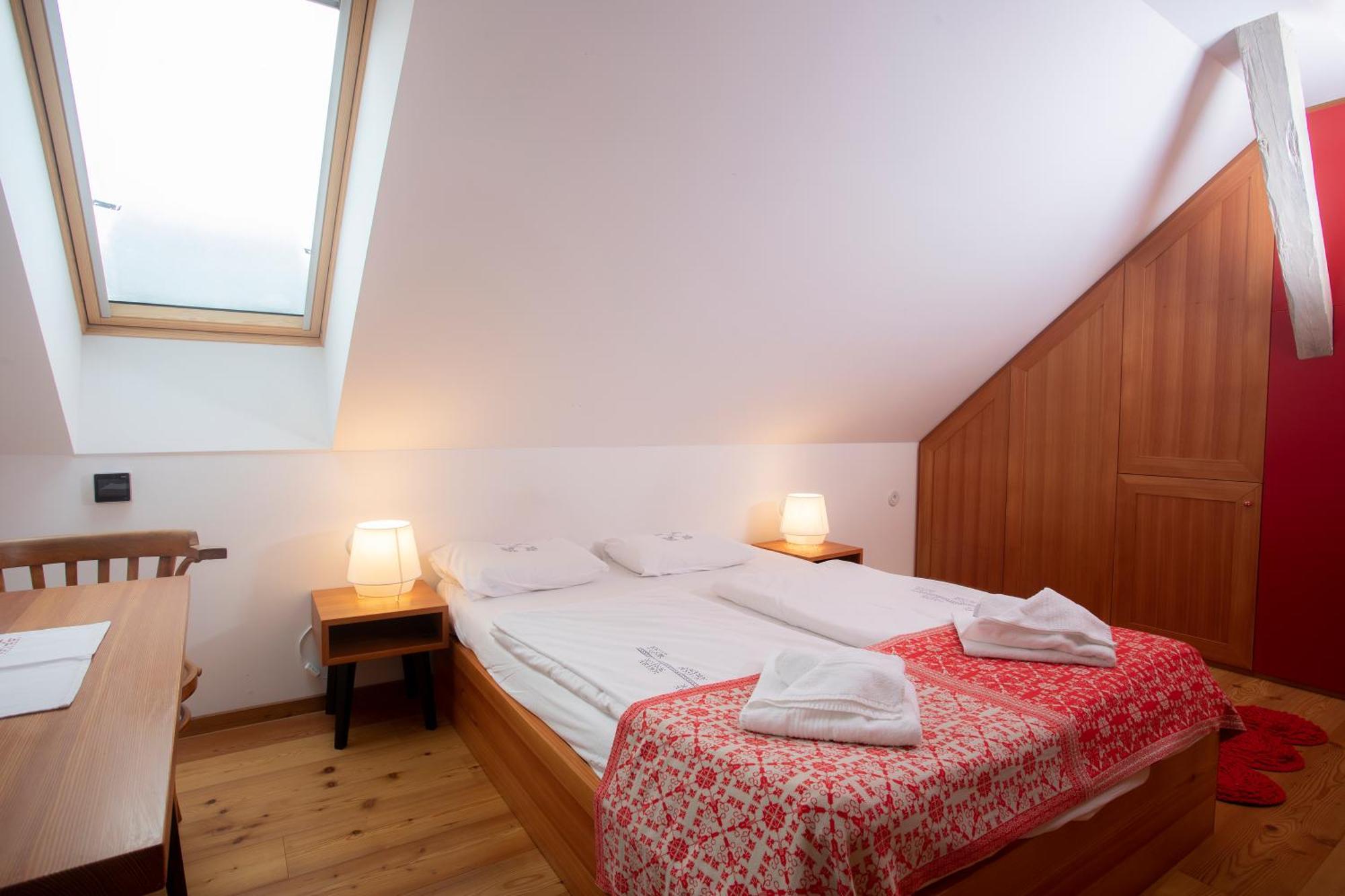 Pr'Gavedarjo Eco Heritage B&B Kranjska Gora Zimmer foto